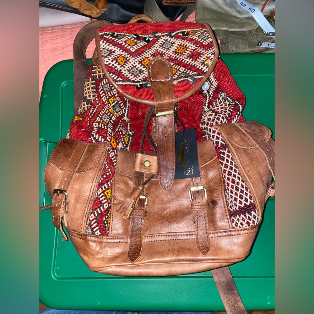 NWT Tomy Son Kilim Backpack Purse in red wool/cotton and leather.